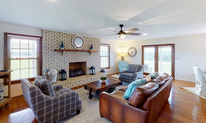 Trenton Cottage | Dog-friendly farmhouse with hot tub, private W/D, gas fireplace, and central AC