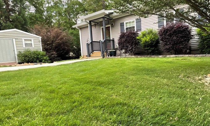 Westminster House | Dog friendly Lake front cottage, Hot tub, fire pit, fenced yard, family friendly