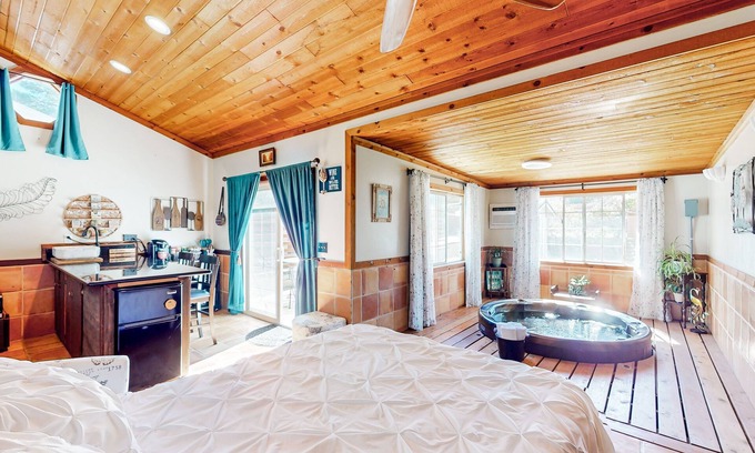 Mountain Mesa House | Dog-friendly private home with a hot tub, adult bikes, firepit, and partial AC