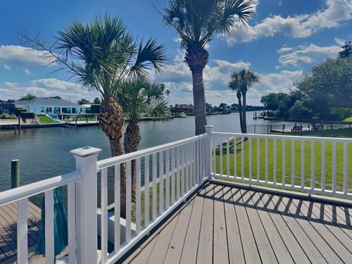 Palm Harbor House | Dolphin View Oasis