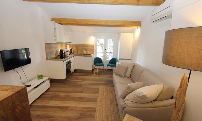 Cote d'Azur- French Riviera Apartment | Domaine Chateau Martin