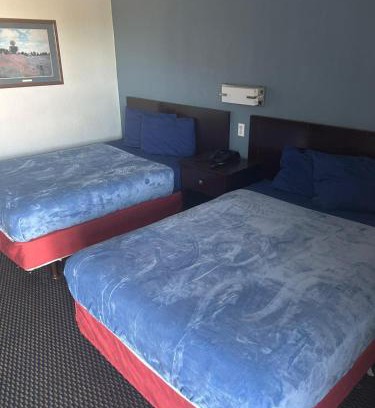 Amarillo Apartment | Double Bed Hotel Room 111