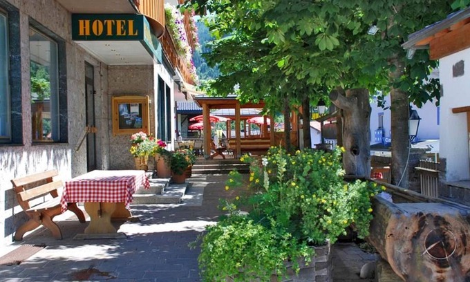 Muehlbach Am Hochkoenig Cottage | Double room "Alpenrose" 1 to 2 persons - Hotel Alpenrose