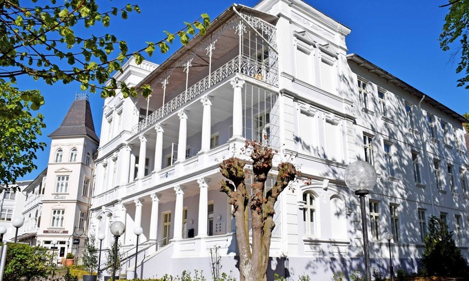 Sellin Hotel | Double room B 40 - Apartment house Sellin