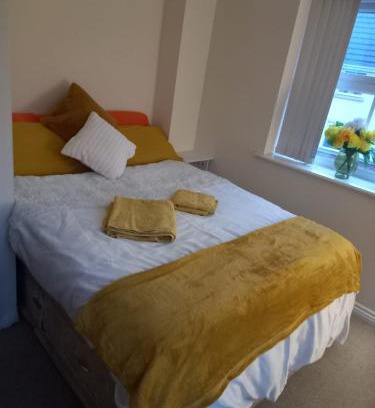 Walsall House | Double room in Walsall