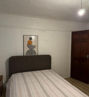 Feltham North House | Double Rooms