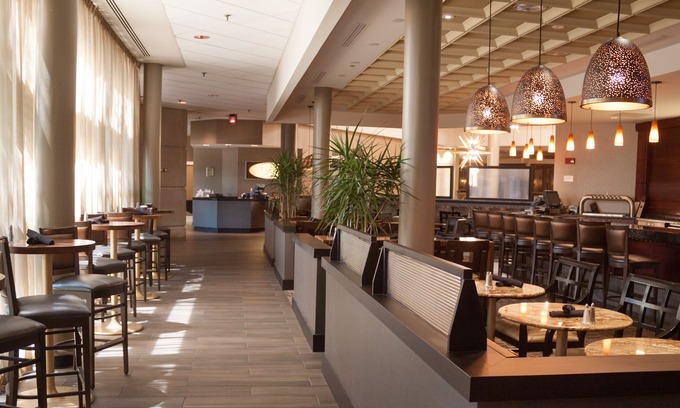 Overland Park Hotel | DoubleTree by Hilton Kansas City - Overland Park