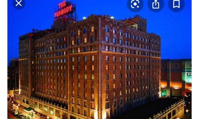 Uptown House | Downtown 3Br/3Ba Colonial Style Home