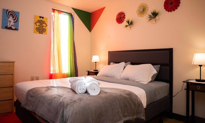 Downtown Pittsburgh Apartment | Downtown Apt Walk Everywhere Clean Safe