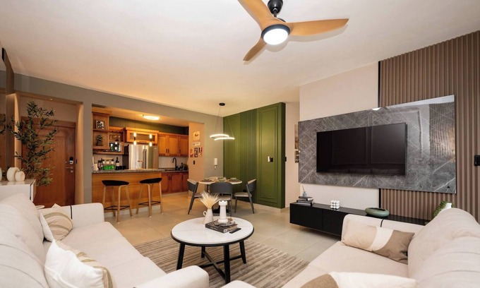 Santiago Province Apartment | Dream Stay - Pool & Gym - 10min Airport & HOMS