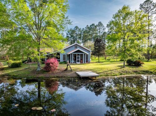 Moultrie House | Dreamy 3BR Pondside Home with Nature Trails