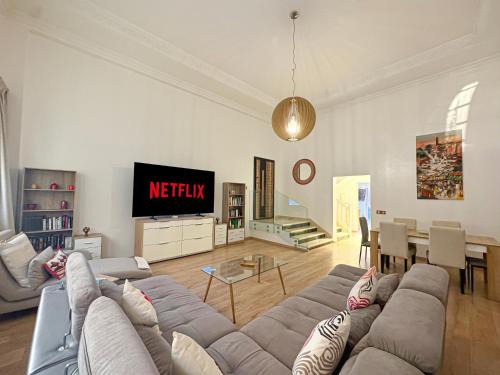 Daoudiate Apartment | Duplex Majorelle avec Jardin et Parking