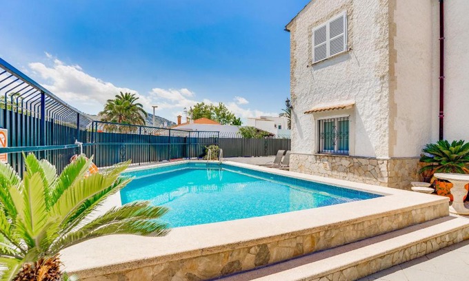 Alcudia Ski Chalet | E348 Sanfora by Mallorca Villa Selection
