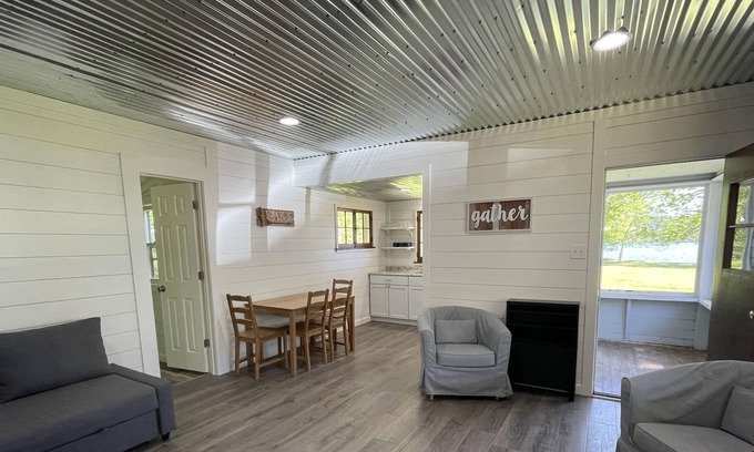 Eagle River Cottage | Eagle River Chain Private Cottages