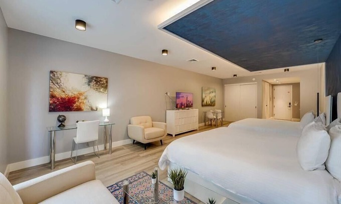 Port Morris Hotel | Easy access to I-87 Studio 2K BR | Linens/Towels