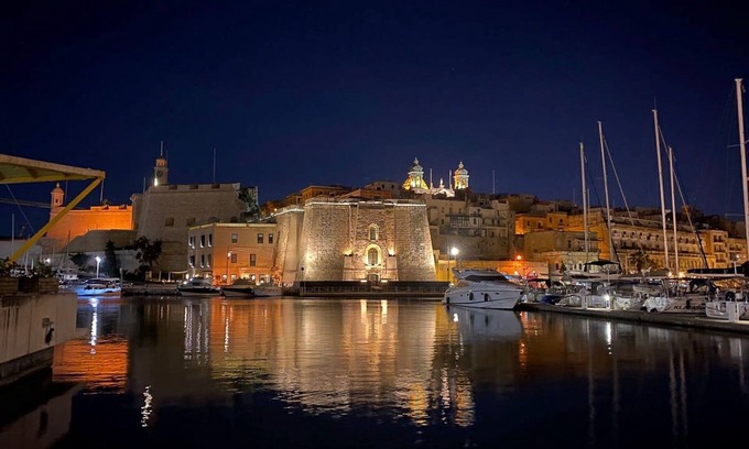 Senglea Apartment | Eclectic Apartment With Incredible Harbour Views