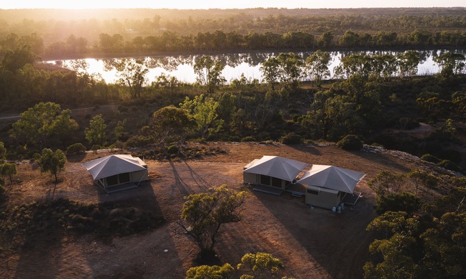 Morgan Cabin | Eco-suites with scenic views & walking trails