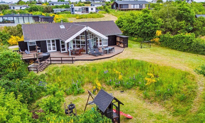 Handrup Strand House | "Edo" - 250m from the sea by Interhome
