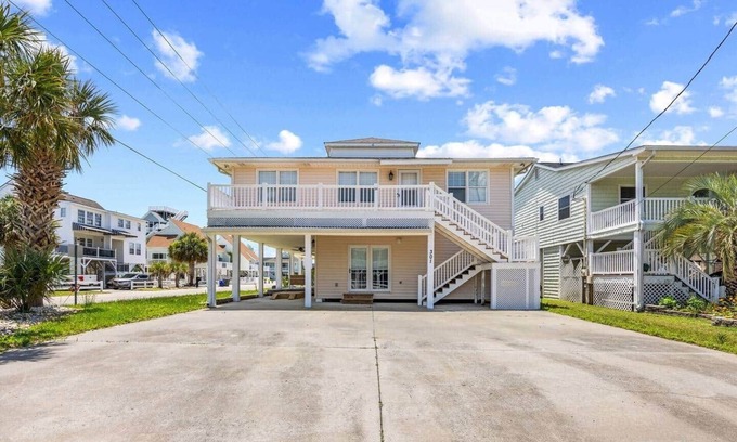 North Myrtle Beach House | El Sol in Cherry Grove