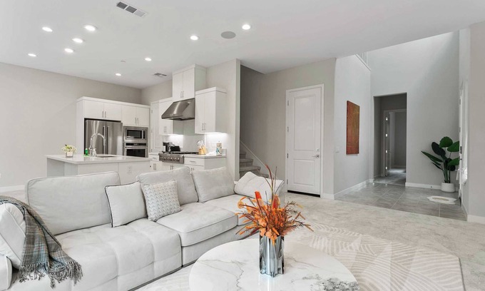 Lake Forest House | Elegant 5BR3B - Relaxing Patio｜Dedicated Workspace｜Pet-Friendly #41790