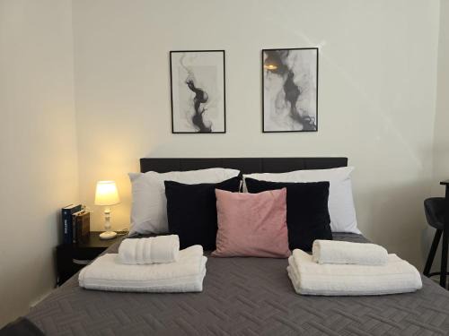 Hoxton West Apartment | Elegant Flat in London