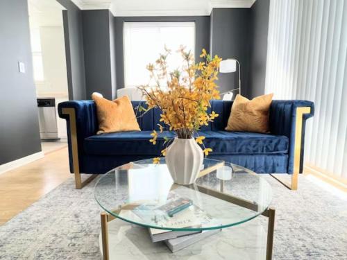 Ballston Apartment | Elegant King Suite Metro DC