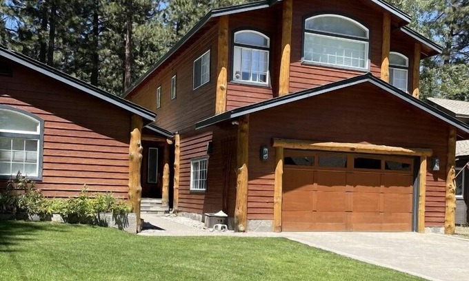 Skyland House | Elegant Lake Tahoe Home. W/Private Hot Tub- #SK118