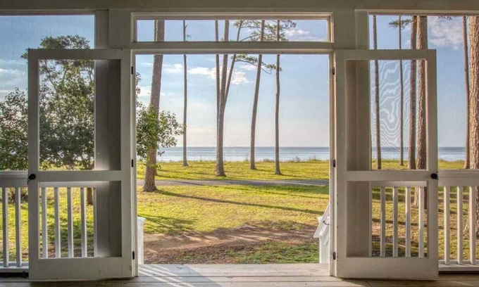 Melrose on the Beach House | Elegant Oceanview Cottage on Daufuskie Island