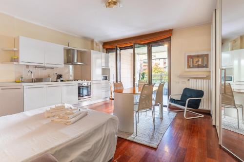 Tre Torri Apartment | Elegant Studio with terrace in Milan city life