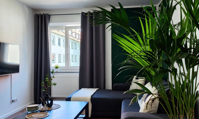 Bayreuth Apartment | Elias Modern Lifestyle