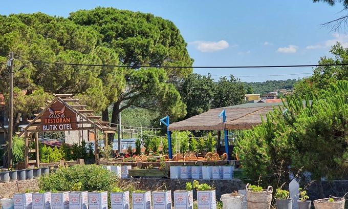 Ayvacik Hotel | Elisa Butik Otel ve Restaurant
