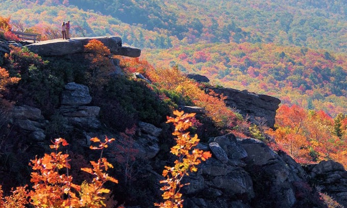 Banner Elk Villa | Elk Hill Escape Cozy Luxe in Banner Elk. See Grandfather Mtn, Boone, Wineries