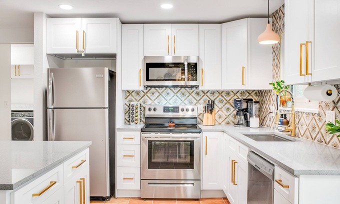 Berkley Condo | ☀Embrace the Local Lifestyle with Luxurious Comfort☀