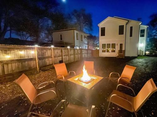 Talbot's Corner House | Enchanting Escape -Side-by-Side Luxury Nash Homes