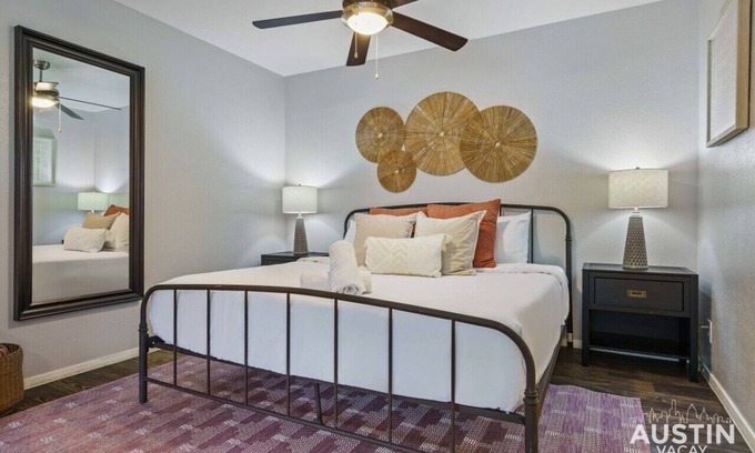 Old Enfield Apartment | Enfield #114 xxxxxxx