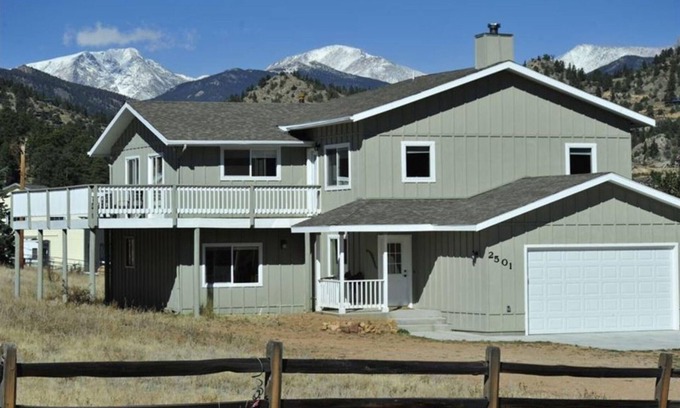 Carriage Hills House | Enjoy Beautiful Mountain Views in all directions at the Mountain Meadow House