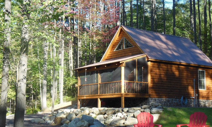 Wells Cabin | ENJOY SUMMER IN THE ADIRONDACKS AT RUBY HILL CABINS