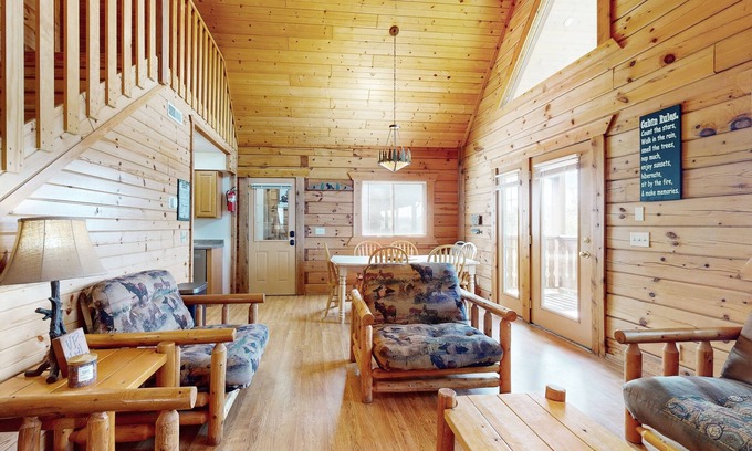 Warrens House | Entire Duplex w/Onsite resort amenities & UTV trails nearby