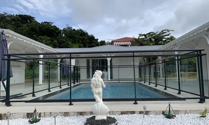 Gourbeyre House | Equipped Villa Emeraude