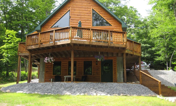 Old Forge Cabin | Escape & Enjoy a Cozy 3-bedroom cabin in wonderful Old Forge/Winter Season Ava