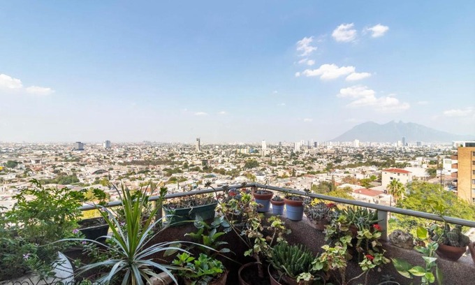 Monterrey Apartment | Espacioso y Cómodo Dpto. Bien Iluminado en Mty