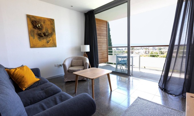Pentakomo Apartment | Eurythmia | One-Bedroom Apartment, Art by PraXis Apartments