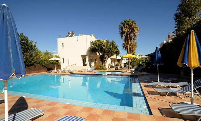 Kato Stalos Apartment | Evilion Hotel