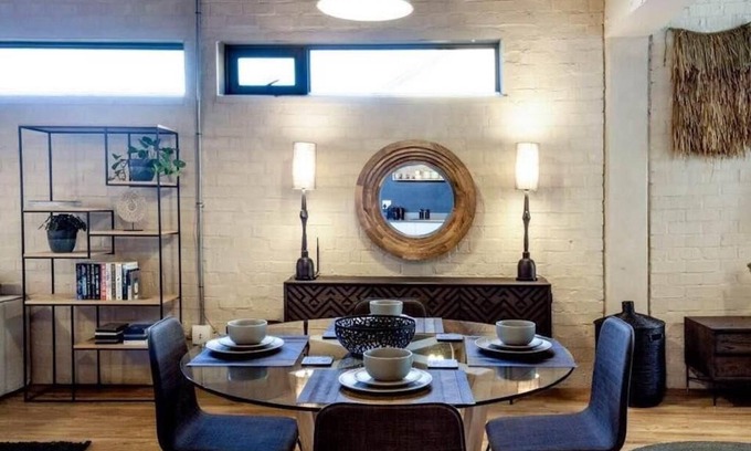 Salt River Apartment | Executive Studio + Free Parking + Street Art Murals near Woodstock Craft Markets