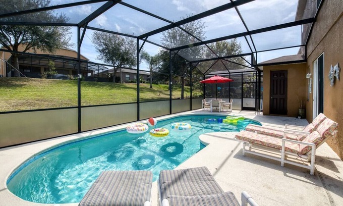 Legacy Park House | Executive Villa Near Disney-Holiday Specials!*