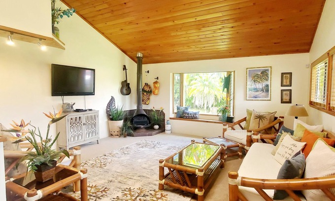 Leilani Estates House | Experience Aloha *Hawaiian Style Hale*