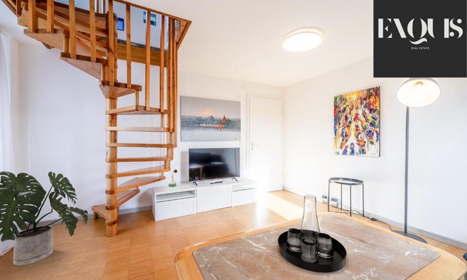 Boeblingen Apartment | EXQUIS 2,5 BR Maisonette I Familien I TOP-Location I Netflix I Mercedes-Benz