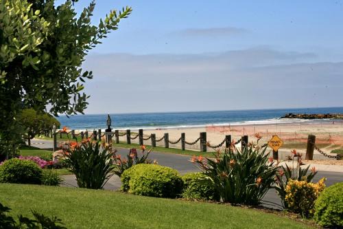 Townsite House | F9 - Beach Cottage Getaway
