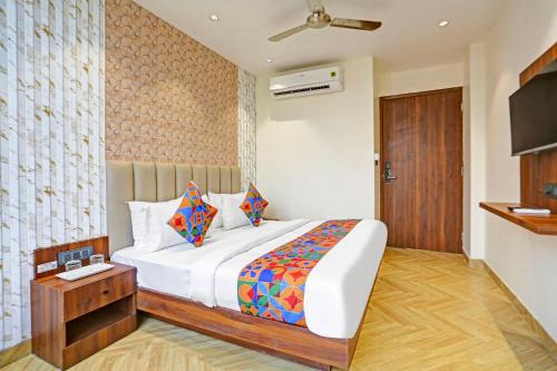 New Delhi House | FabExpress Baba's Inn Kirti Nagar