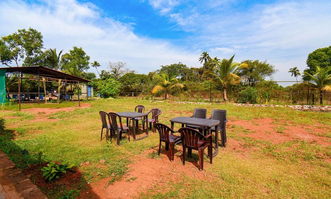 Nagoa Hotel | Fabexpress Peacock Suites